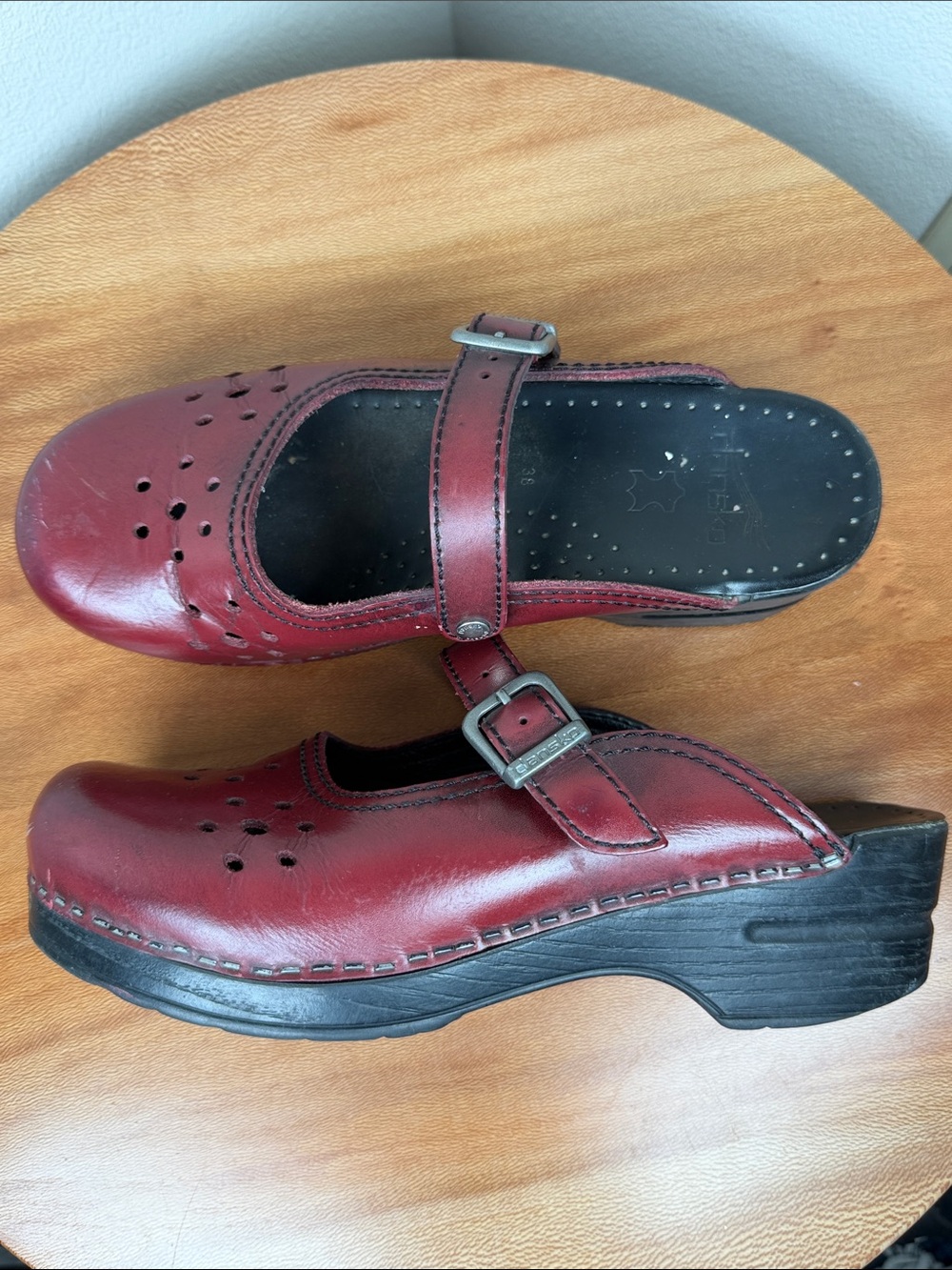 Dansko Merrie Mary Jane Buckle Clog Burgundy Red Leather Size 38/7.5-8 Cut Outs